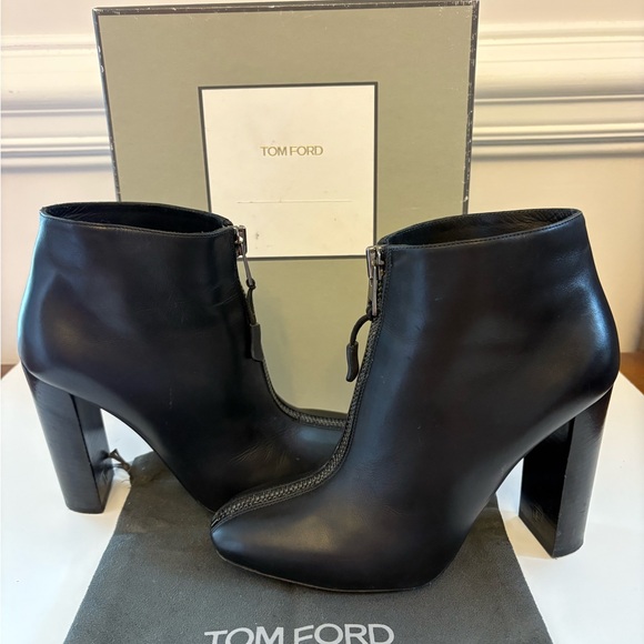 Tom Ford Sleek Black Ankle Booties - Picture 1 of 8